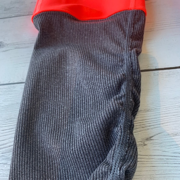 Alo Yoga Goddess Leggings - Picture 3 of 5